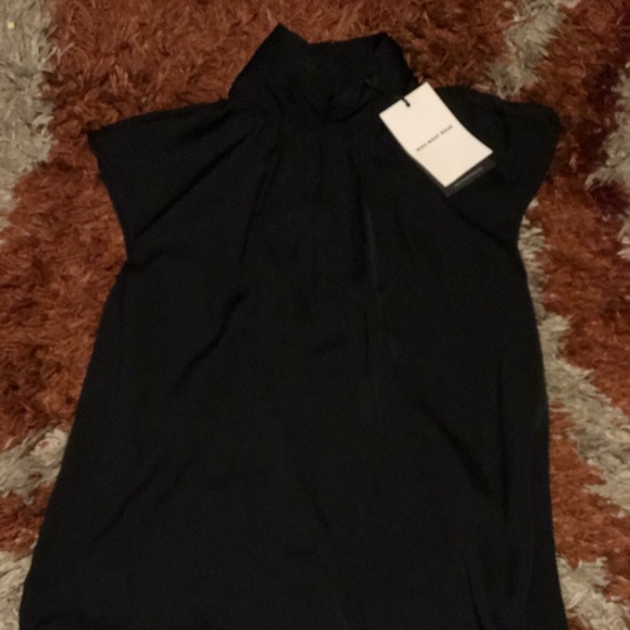 NWT Black Short Sleeve Mock Turtleneck Blouse - Picture 4 of 5
